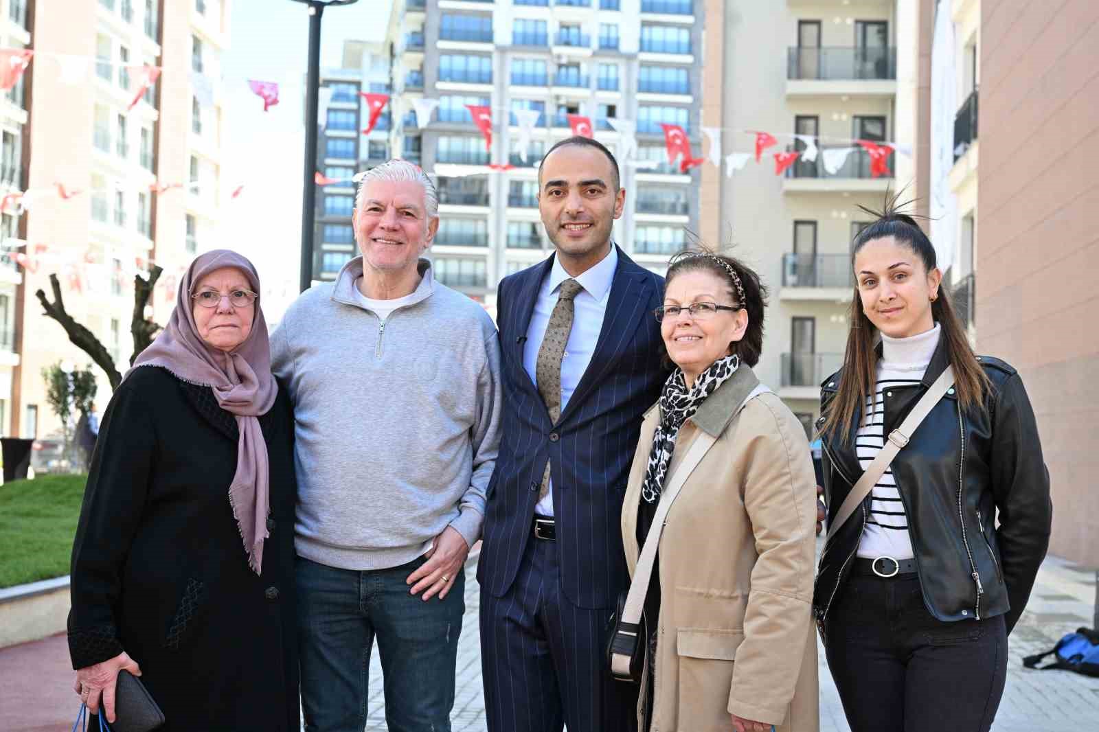 Gaziosmanpaşa’da 863 konut hak sahiplerine teslim edildi
