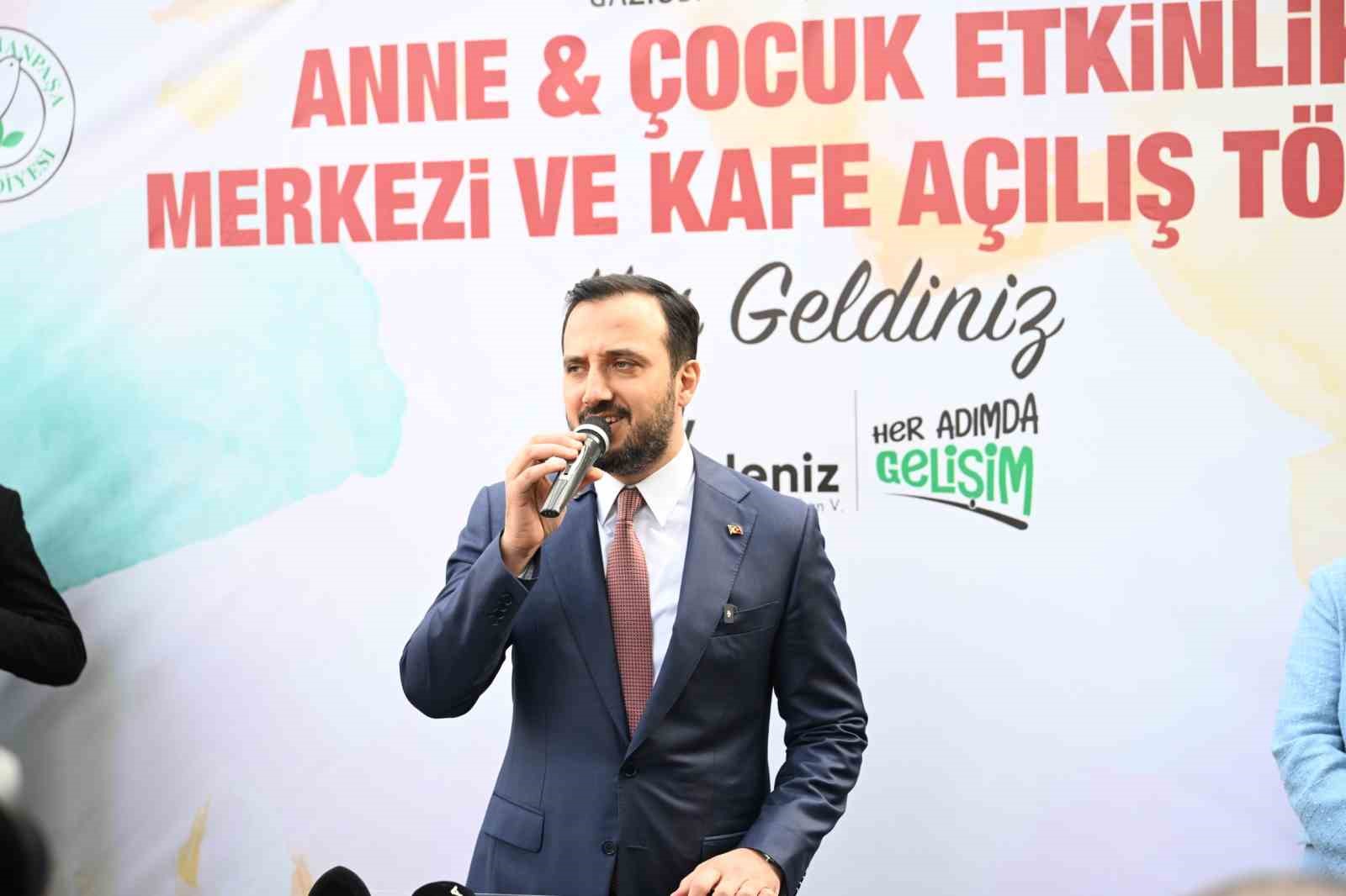 Gaziosmanpaşa’da Anne, Çocuk Merkezi ve Kafesi açıldı
