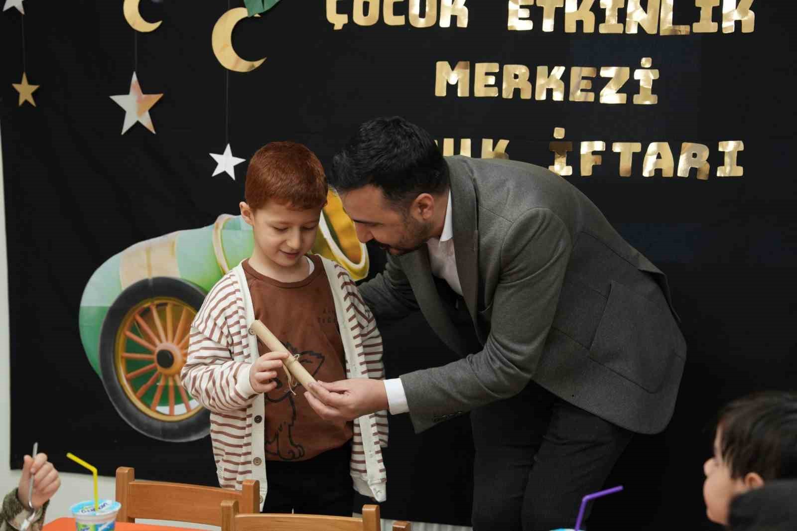 Gaziosmanpaşa’da çocuklar tekne orucu tutmanın heyecanını yaşadı
