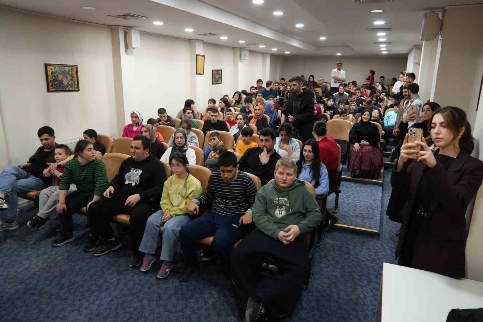 Gaziosmanpaşa’da Dünya Otizm Farkındalık Günü etkinliği düzenlendi
