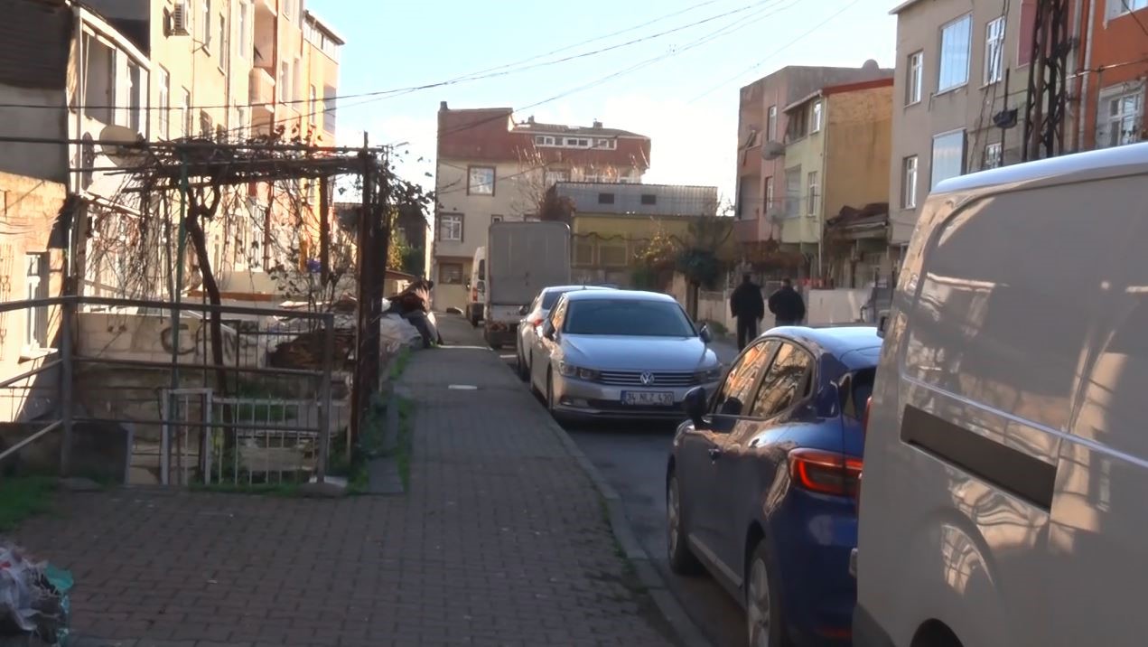 Gaziosmanpaşa’da firar eden hükümlü, husumetlisini öldürüp kayıplara karıştı
