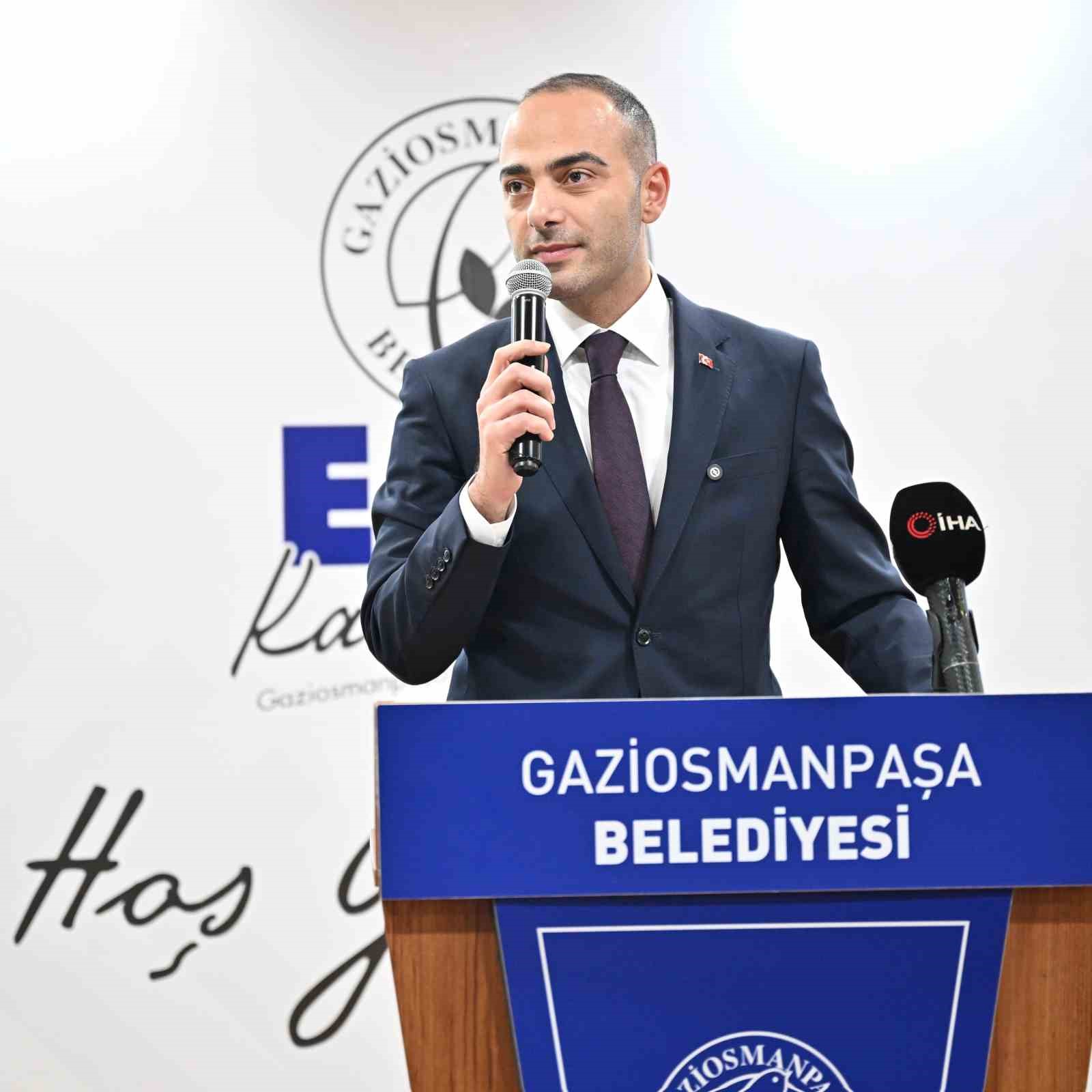 Gaziosmanpaşa’da Sıfır Atık projesi: Elbise, çanta, müzik aleti yaptılar
