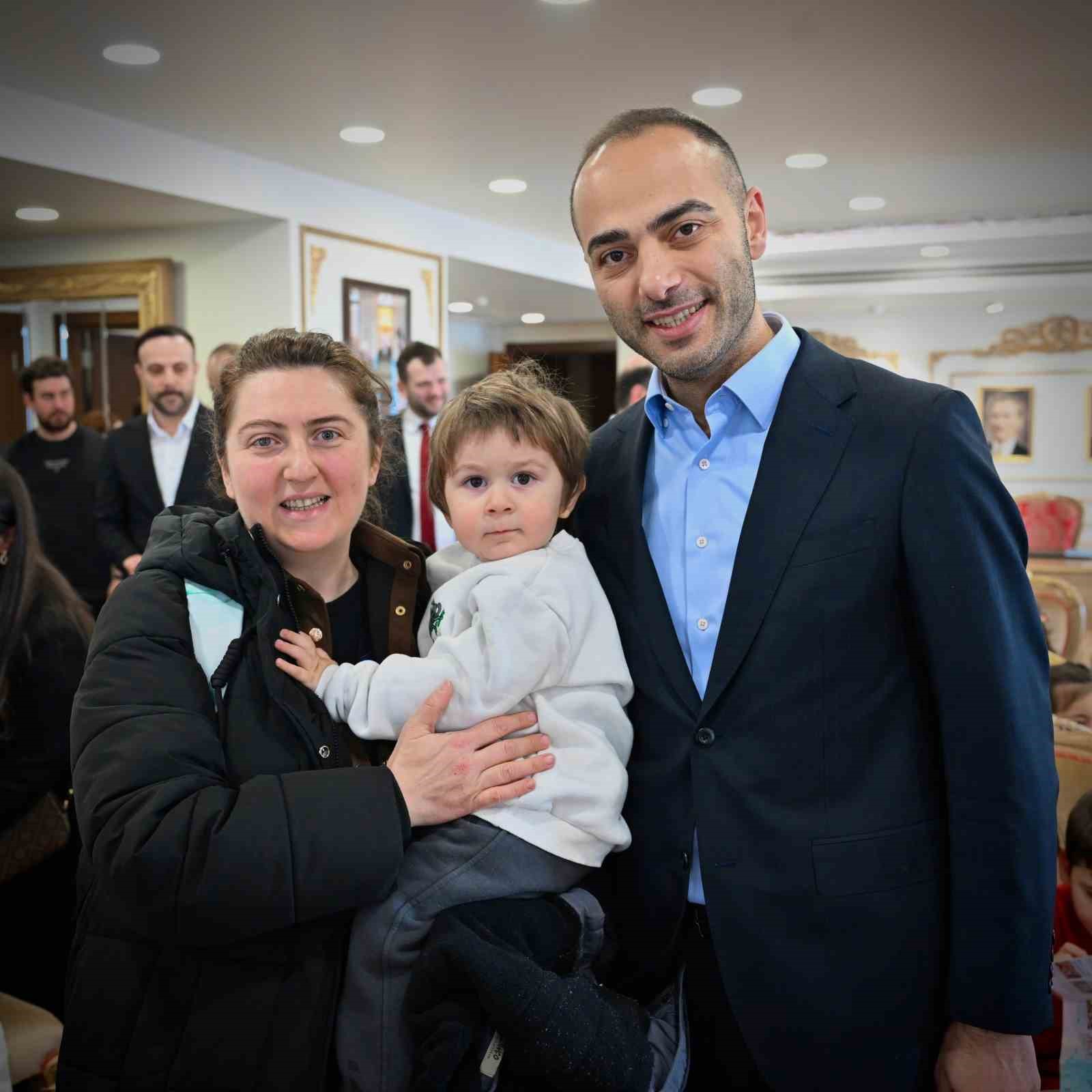 Gaziosmanpaşalı miniklerin gururlandıran bayrak sevgisi
