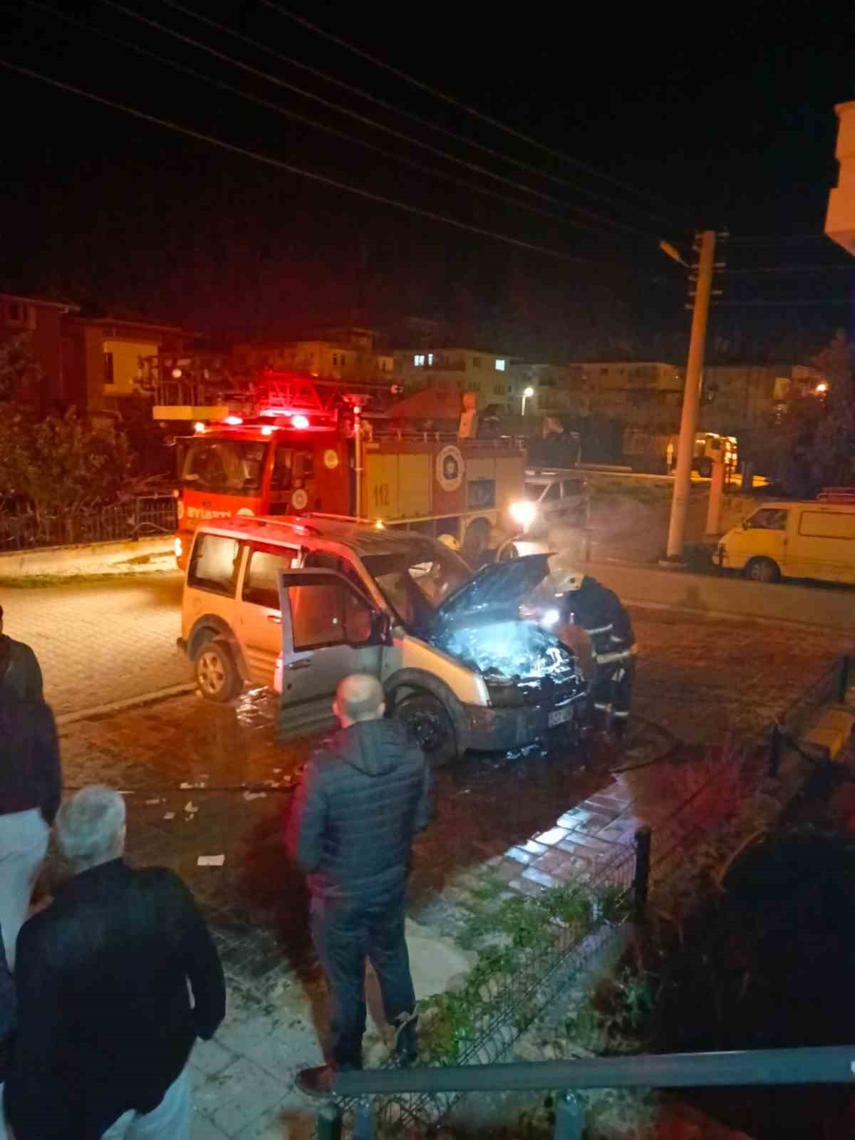 Gazipaşa’da araç yangını
