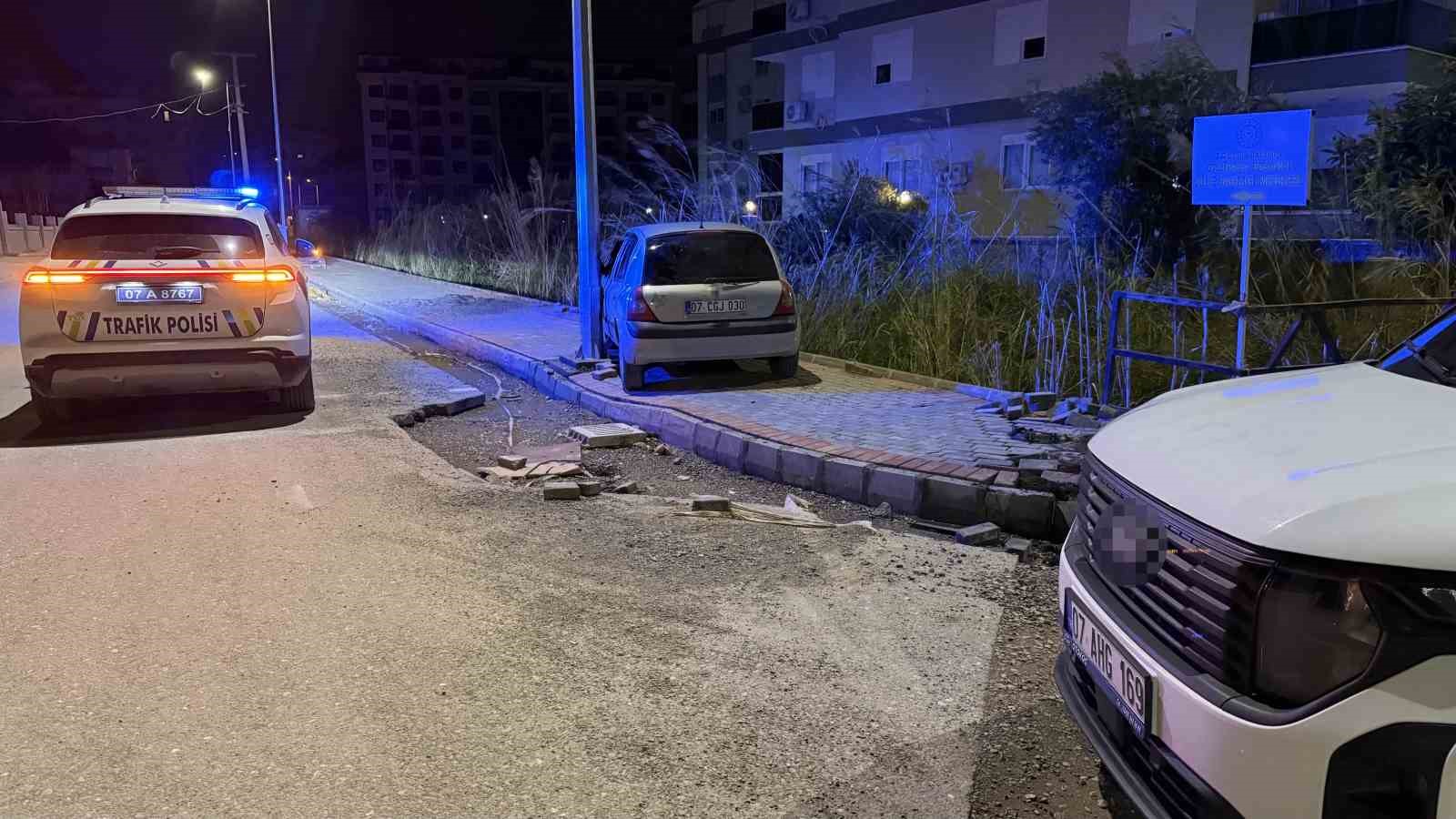 Gazipaşa’da bıçaklı kavga: 2 yaralı, 4 gözaltı
