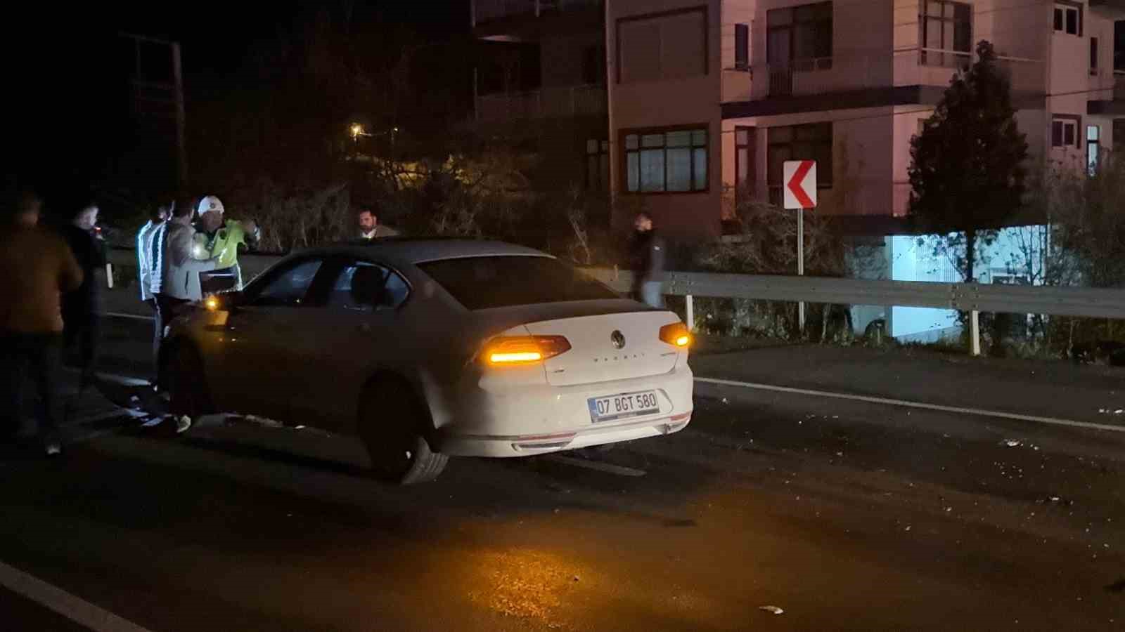 Gazipaşa’da gece yarısı kaza: 5 yaralı
