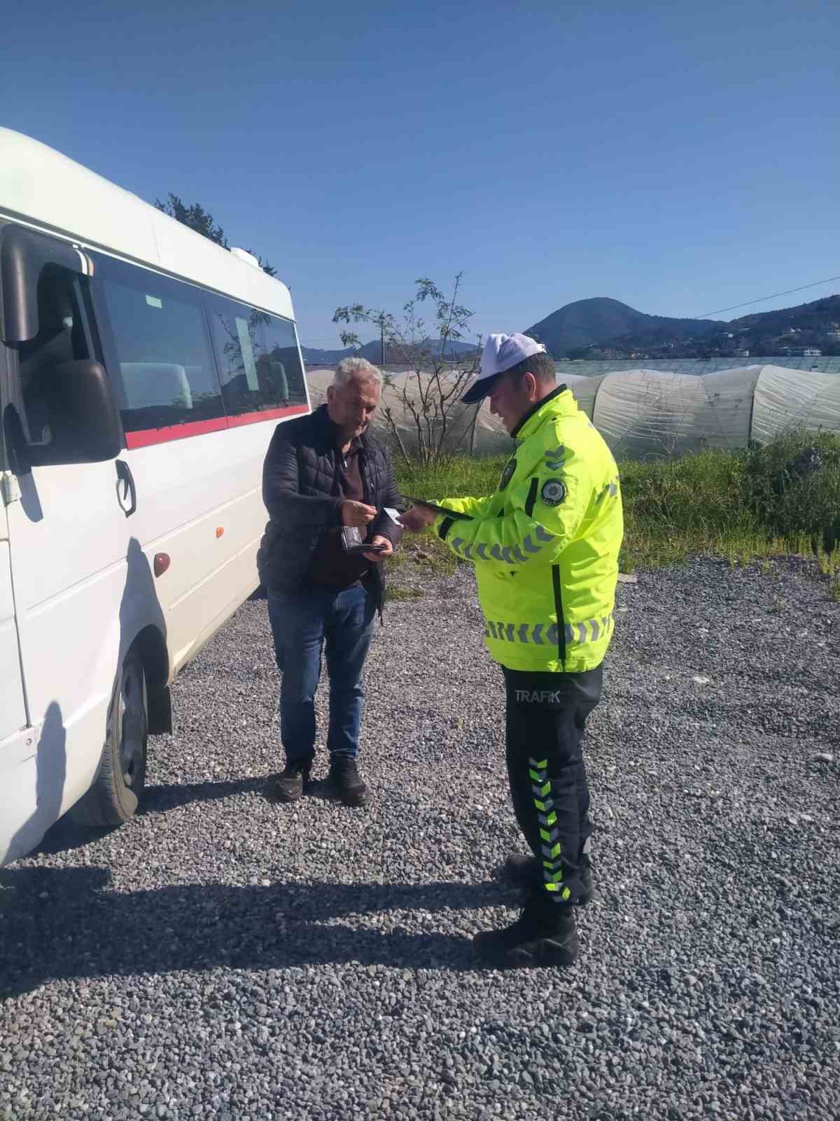 Gazipaşa’da öğrenci servislerine sıkı denetim
