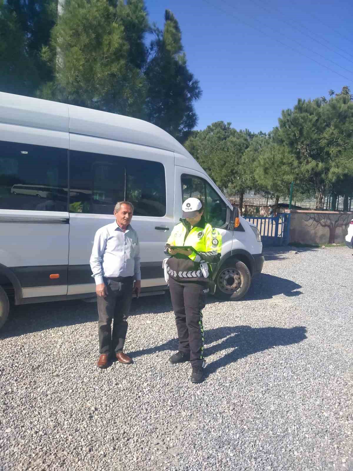 Gazipaşa’da öğrenci servislerine sıkı denetim
