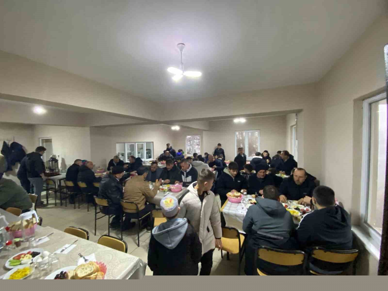 Gebe köyünde Ramazan Bayramı geleneği bu yıl da sürdürüldü
