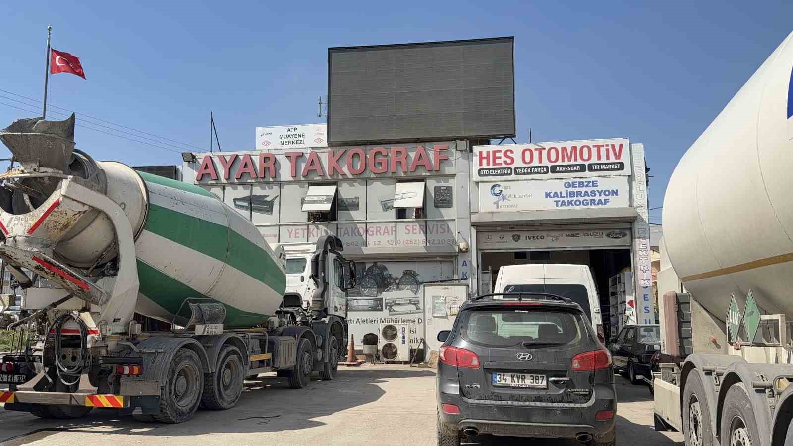 Gebze’de iş yerinde yangın çıktı
