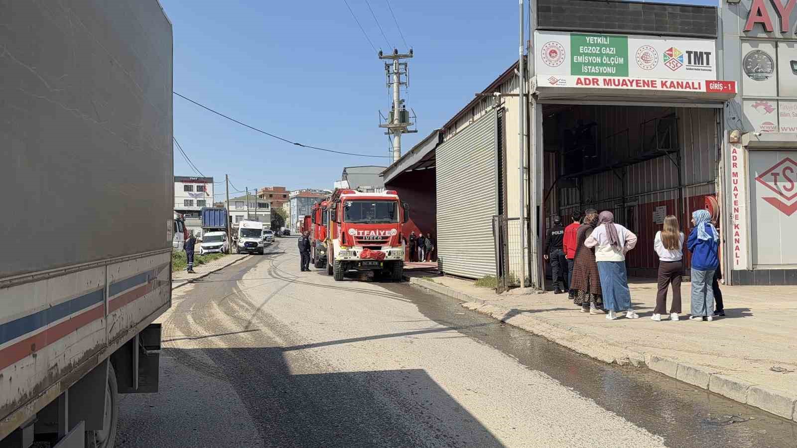 Gebze’de iş yerinde yangın çıktı
