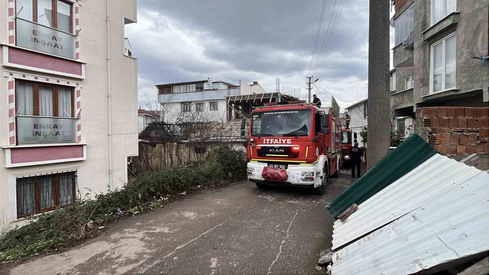 Gebze’de metruk evde yangın çıktı
