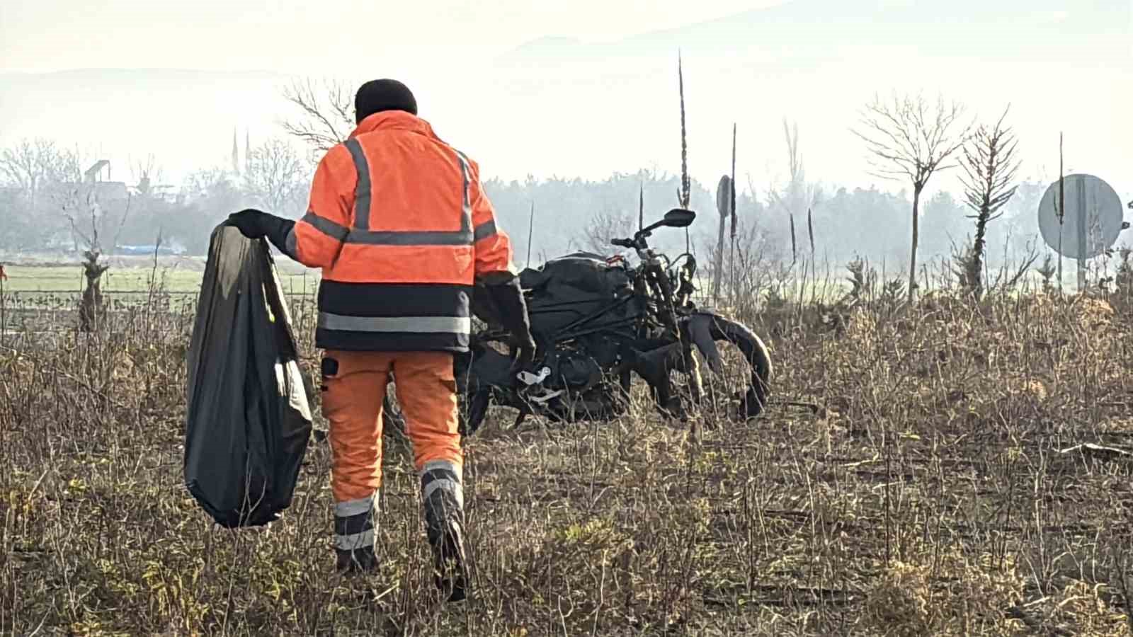 Geceden beri haber alınamayan 19 yaşındaki genç, kaza yapmış halde ölü bulundu
