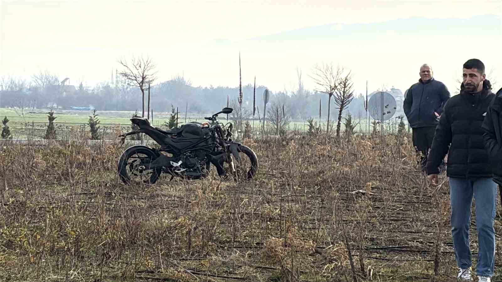 Geceden beri haber alınamayan 19 yaşındaki genç, kaza yapmış halde ölü bulundu

