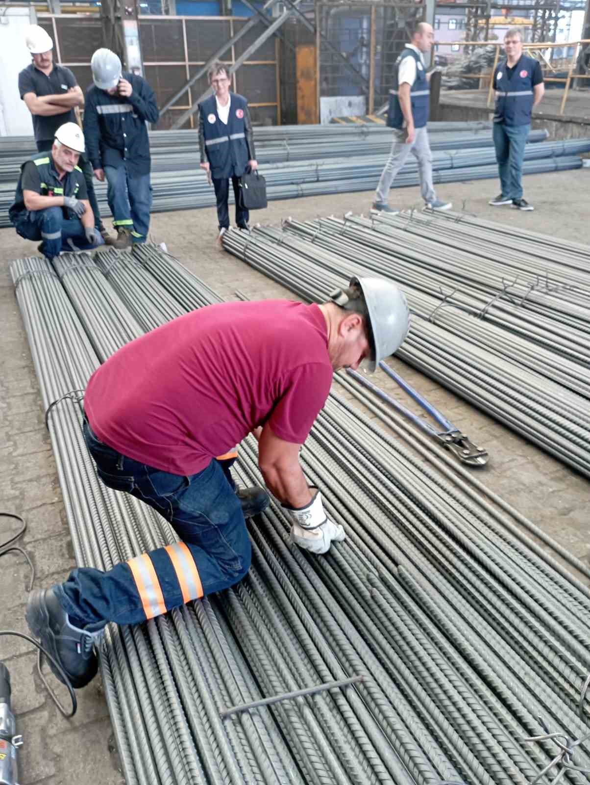 Geçen yıl standarda uymayan yapı malzemeleri için 154.5 milyon lira ceza uygulandı
Geçen yıl standarda uymayan yapı malzemeleri için 154.5 milyon lira ceza uygulandı