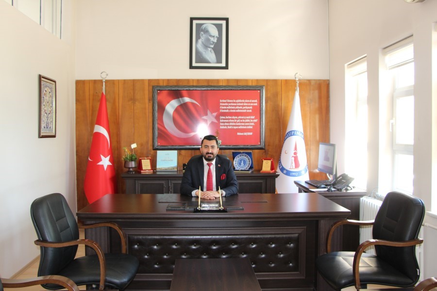 Gediz MYO kampüsünde sürpriz ’Ters Lale’
