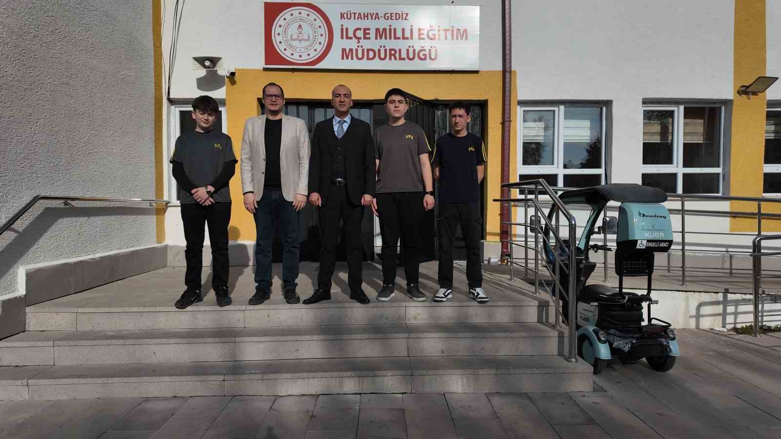 Gediz’in genç yazılımcıları dışa bağımlılığa son veriyor
