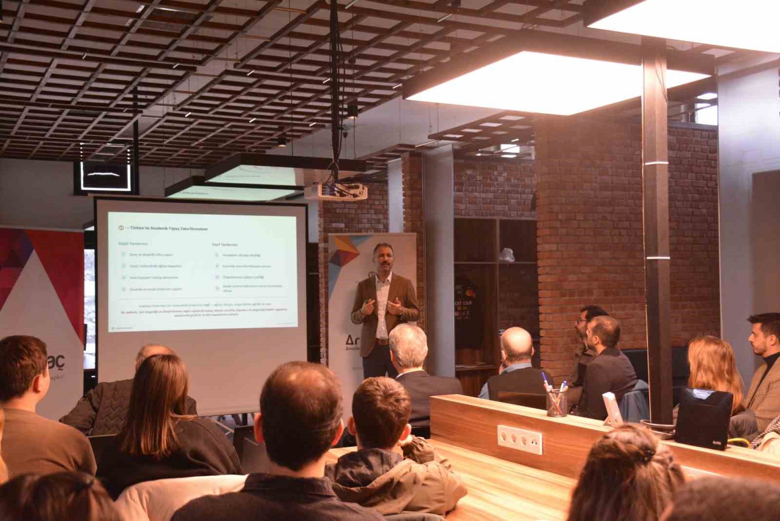 Geleceğin akademisi yapay zekâ ile şekilleniyor
