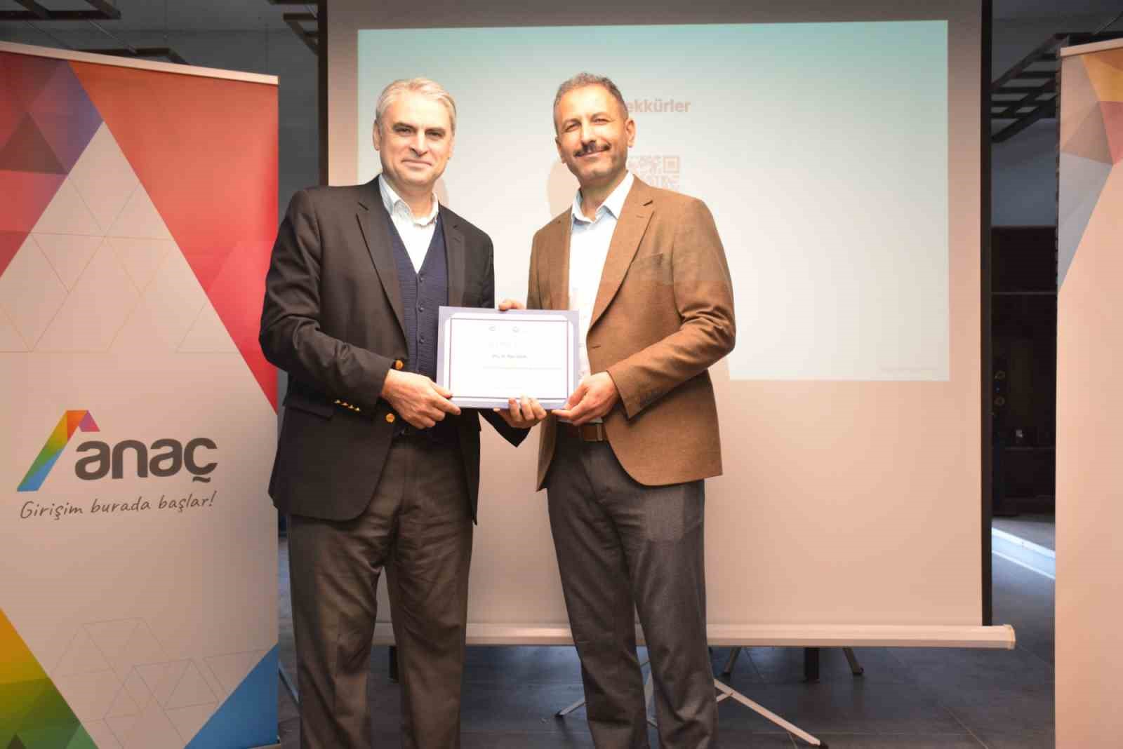 Geleceğin akademisi yapay zekâ ile şekilleniyor
