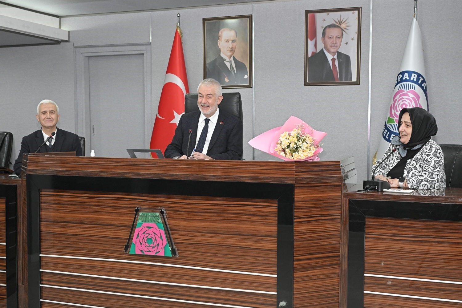 Geleceğin bireyleri yerel yönetimi yerinde tanıdı
