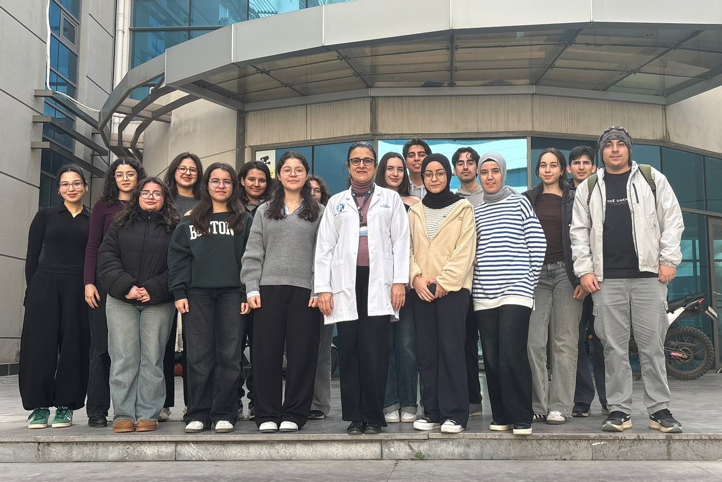 Geleceğin doktorları evde sağlık hizmetlerinde deneyim kazanacak
Geleceğin doktorları evde sağlık hizmetlerinde deneyim kazanacak