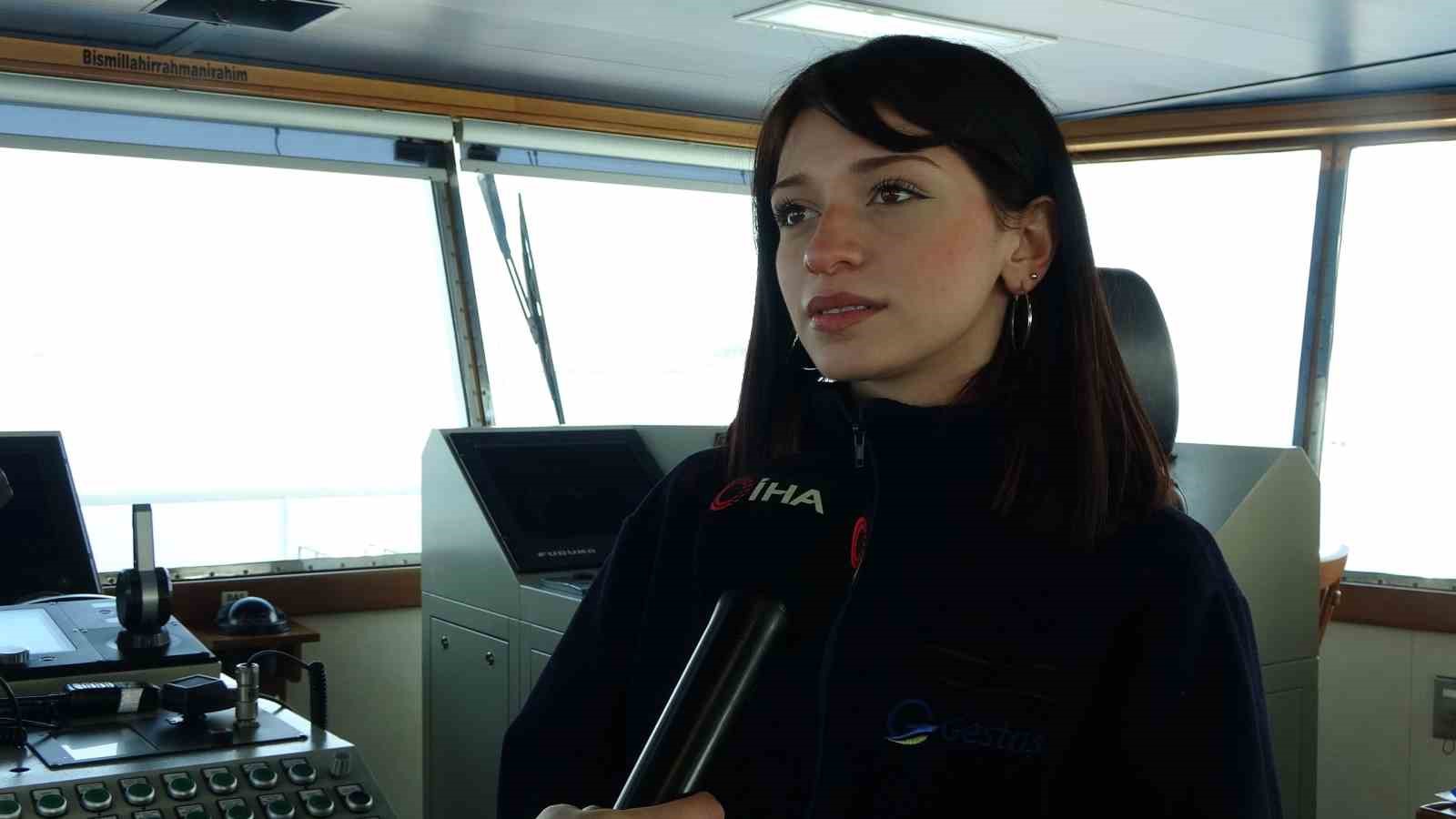 Geleceğin kadın kaptanları denizcilik sektörüne katkı için göreve hazırlanıyor
