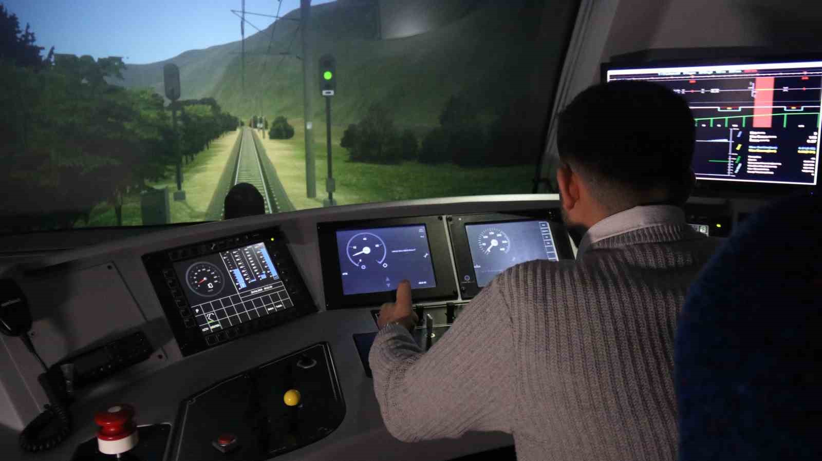 Geleceğin makinistleri bu merkezde yetişiyor
Geleceğin makinistleri bu merkezde yetişiyor