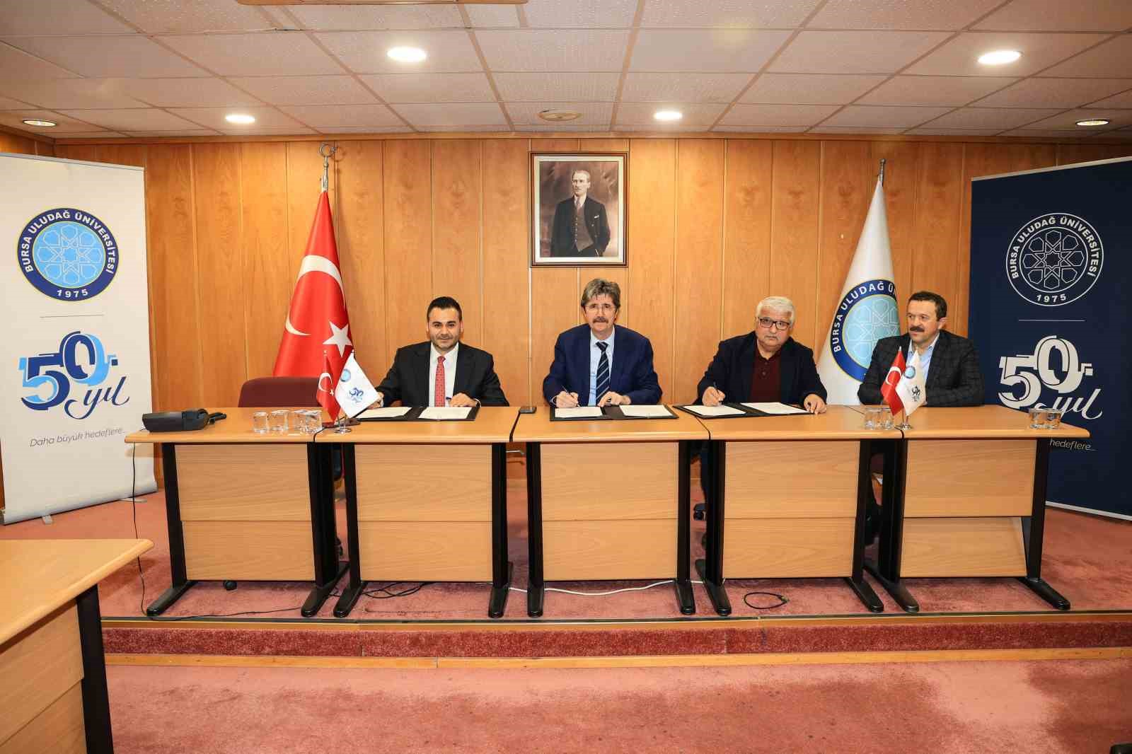 Geleceğin mühendislerine burs desteği
Geleceğin mühendislerine burs desteği