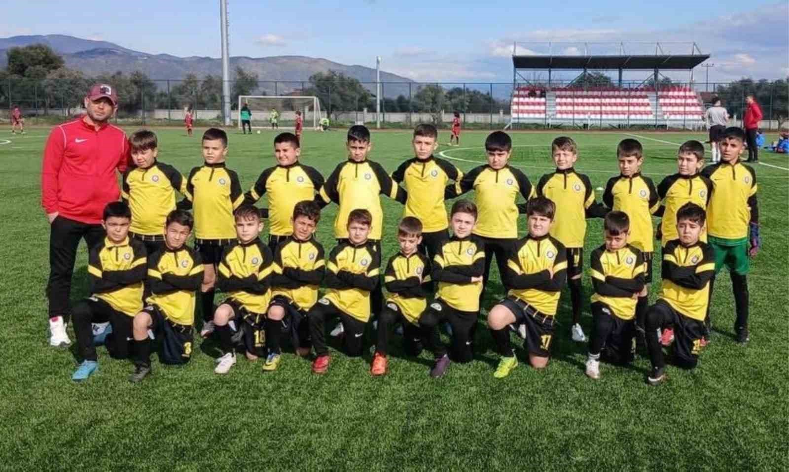 Geleceğin yıldızları yetenekleri ile göz dolduruyor
Geleceğin yıldızları yetenekleri ile göz dolduruyor