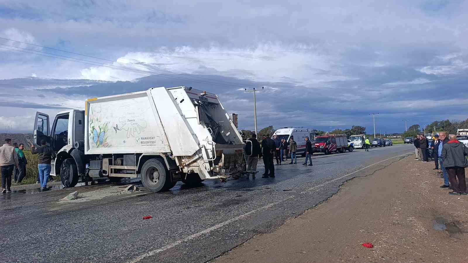 Gelen telefonla şantiyeye geri dönmek için ani manevra yaptı, muhtemel faciadan dönüldü
