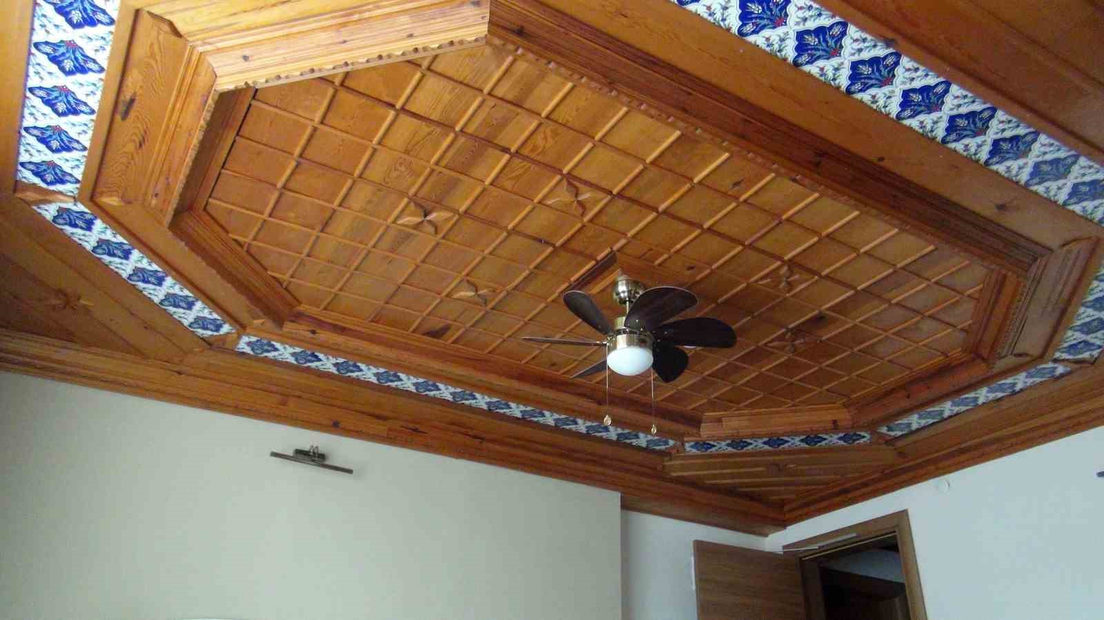 Geleneksel Akyaka mimarisi ile yapılan konaklama tesisleri kapanmaktan kurtuldu
