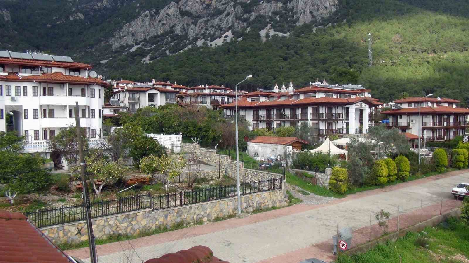 Geleneksel Akyaka mimarisi ile yapılan konaklama tesisleri kapanmaktan kurtuldu
