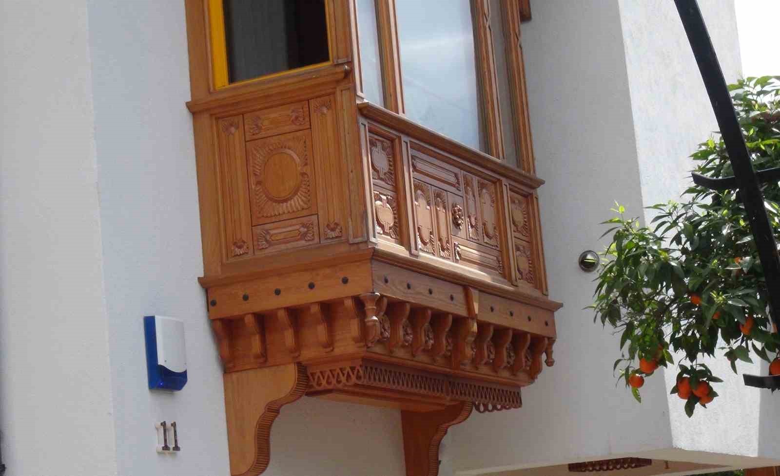 Geleneksel Akyaka mimarisi ile yapılan konaklama tesisleri kapanmaktan kurtuldu
