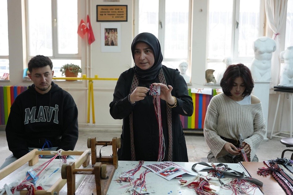 Geleneksel çarpana dokuma sanatı uygulamalı olarak anlatıldı

