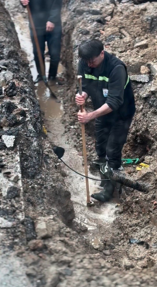 Gelibolu Belediyesinin çalışmasında güvenlik önlemi alınmadı, işçinin hayatı hiçe sayıldı
