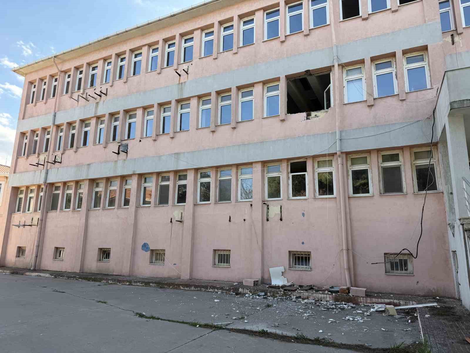 Gelibolu’da eski kaymakamlık binası konuk evi olacak
