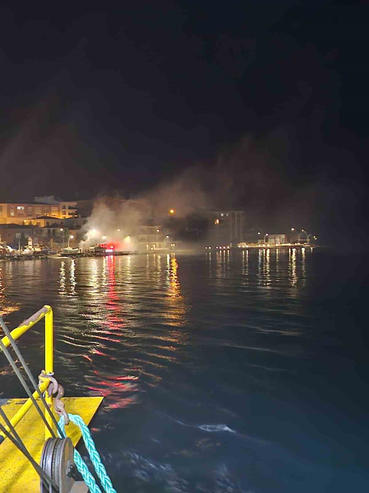 Gelibolu’da korkutan yangın
