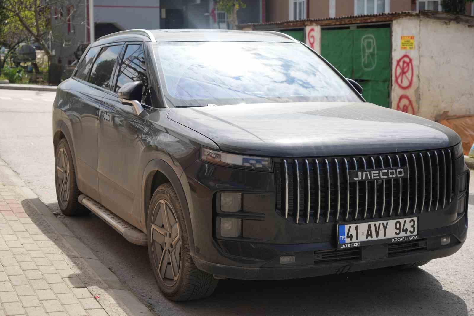 Gelin arabası hayaliyle aldığı sıfır otomobil kabusu oldu
Gelin arabası hayaliyle aldığı sıfır otomobil kabusu oldu