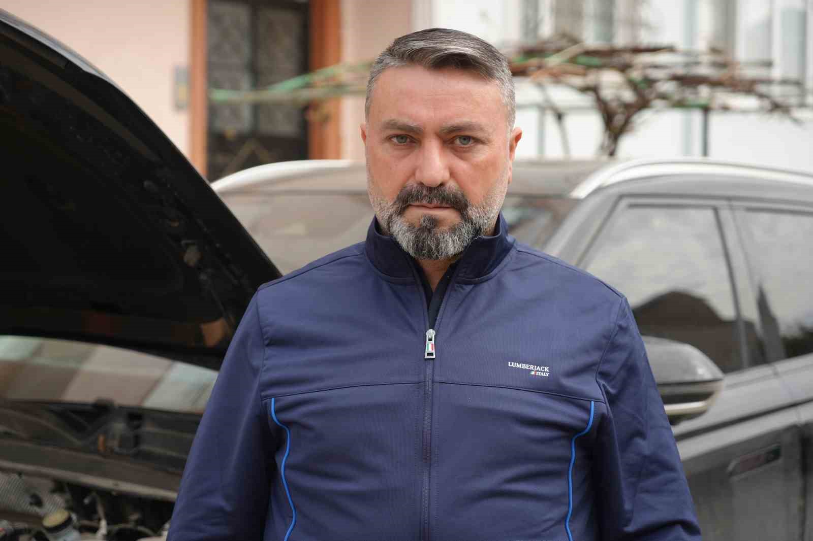 Gelin arabası hayaliyle aldığı sıfır otomobil kabusu oldu
Gelin arabası hayaliyle aldığı sıfır otomobil kabusu oldu