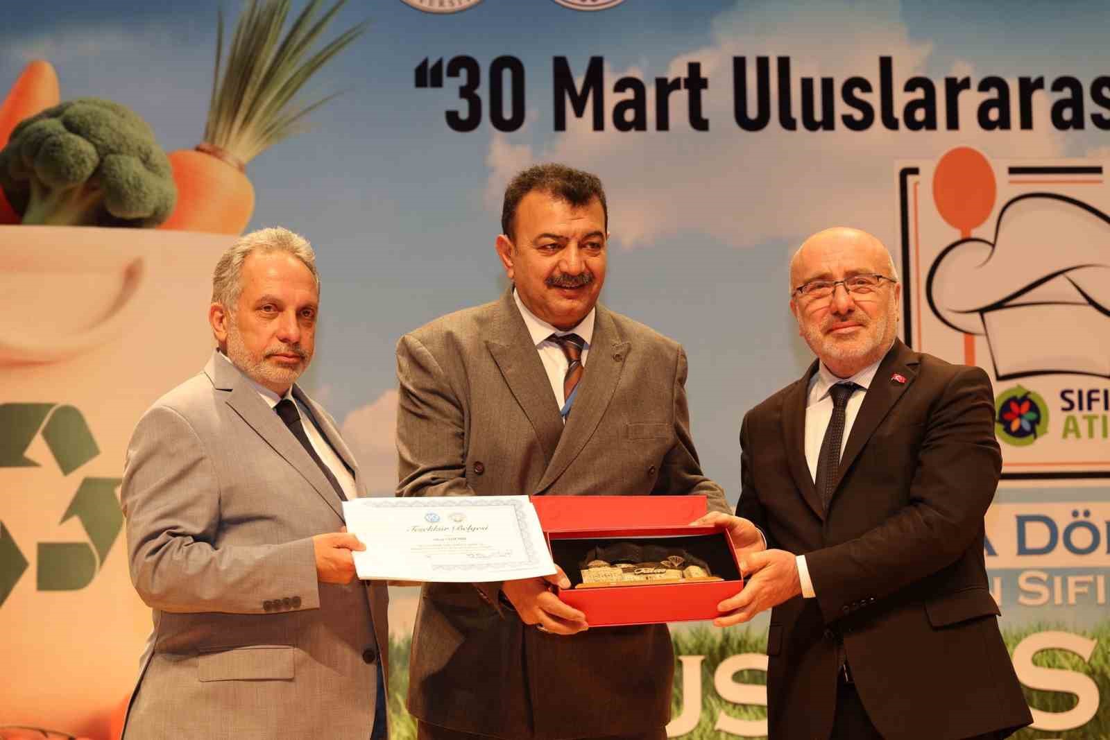 Genç şef adayları ödüllerini aldı
