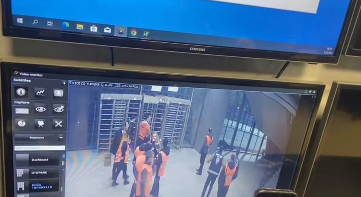 Genç taraftarın tribünden düştüğü anlar kamerada
