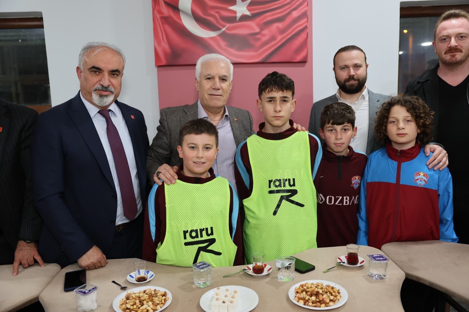 Gençler istedi, Başkan Bozbey yeniliyor
