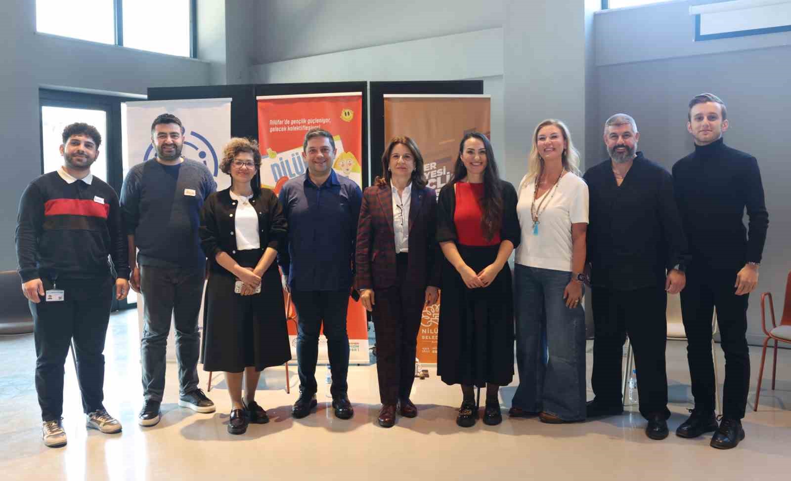 Gençler Nilüfer’de "İfade özgürlüğü" konuşuldu
