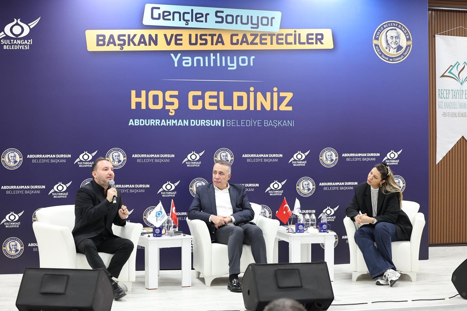 Gençler sordu usta gazeteciler ve Başkan Dursun yanıtladı

