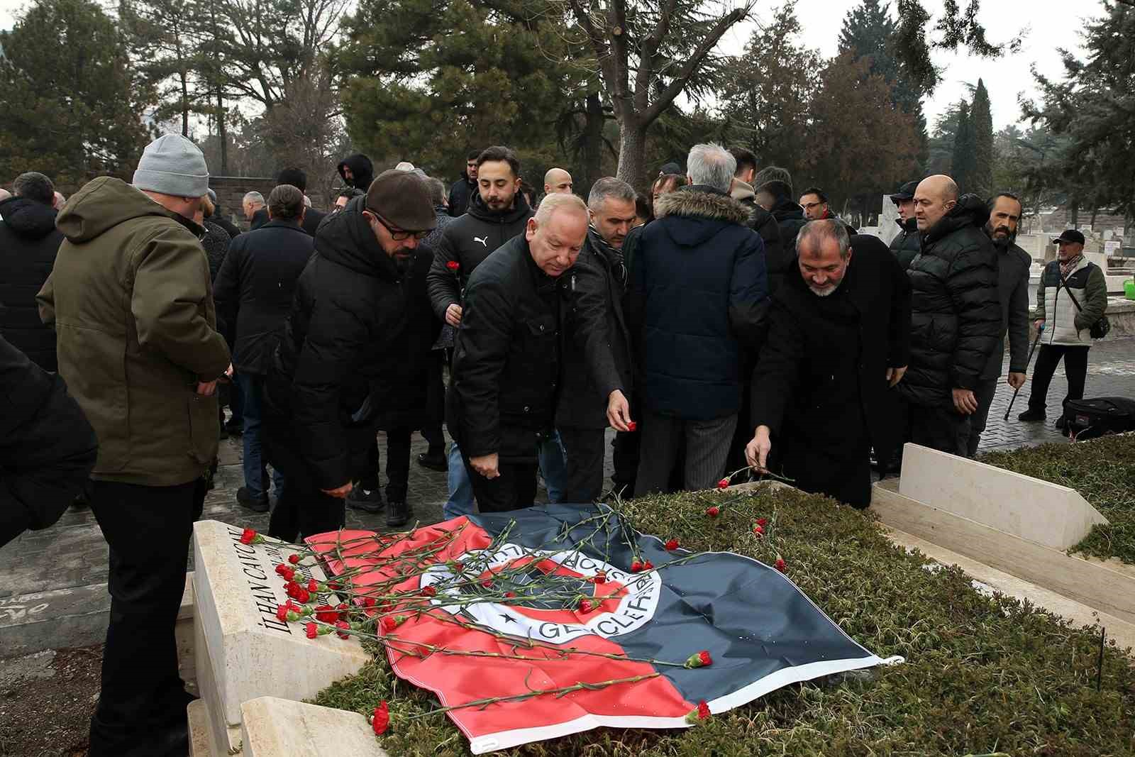 Gençlerbirliği Başkan Yardımcısı Ölmez: "İlhan Cavcav’ı ölümünün 9. yılında rahmetle anıyor, ruhunu şad ediyoruz"
