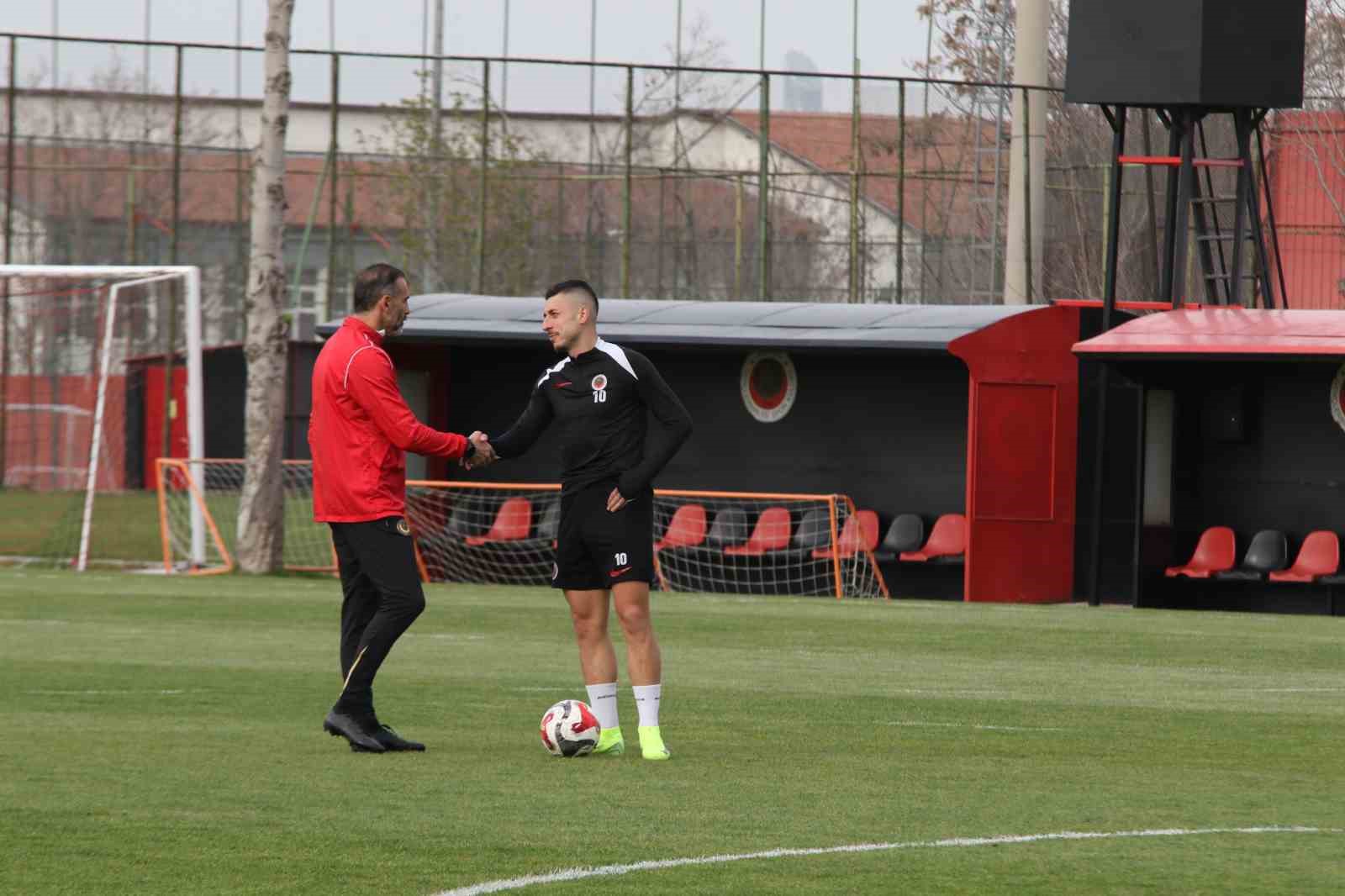 Gençlerbirliği, Galatasaray maçının hazırlıklarını sürdürdü
