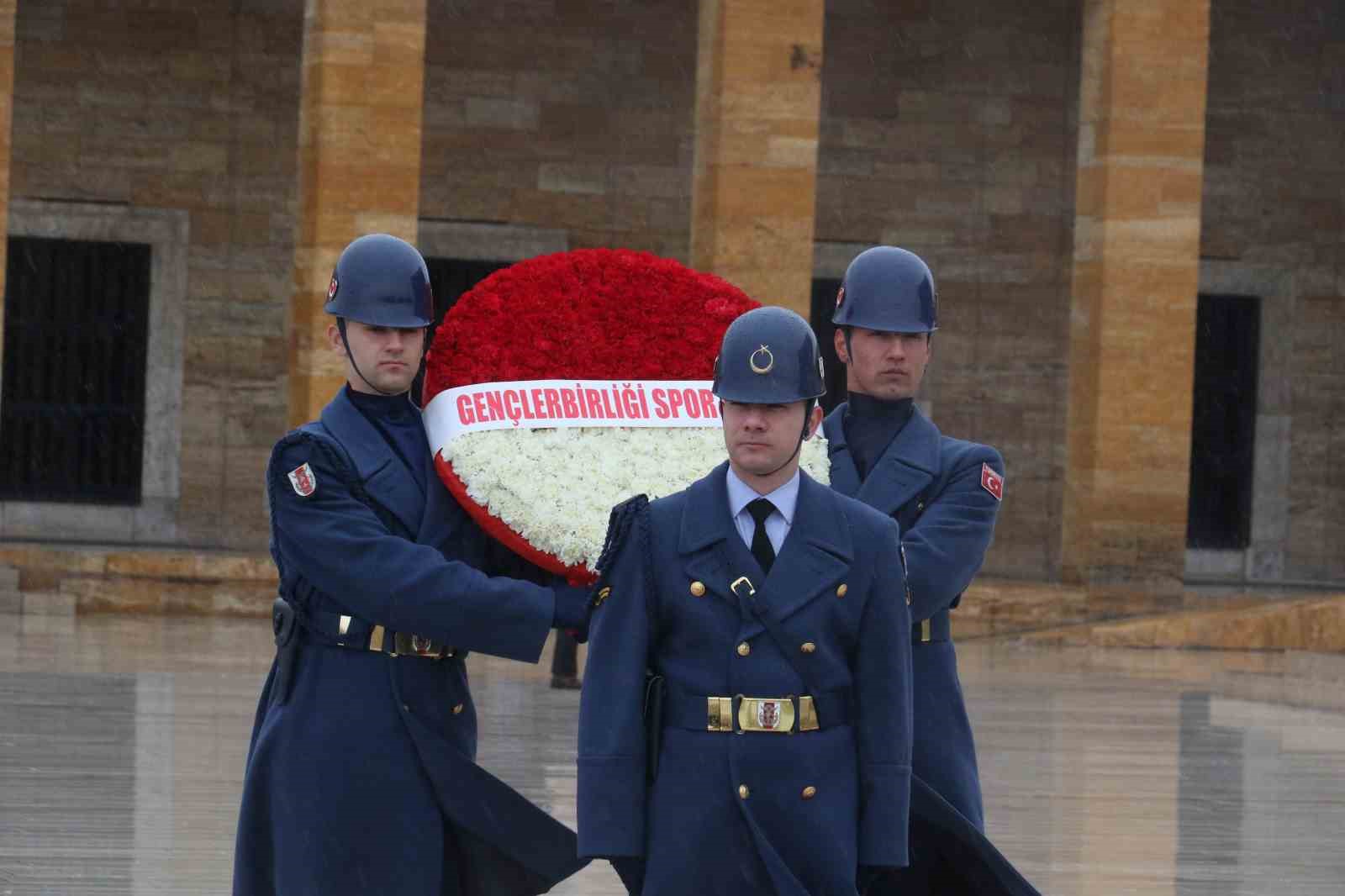 Gençlerbirliği’nden Anıtkabir ziyareti

