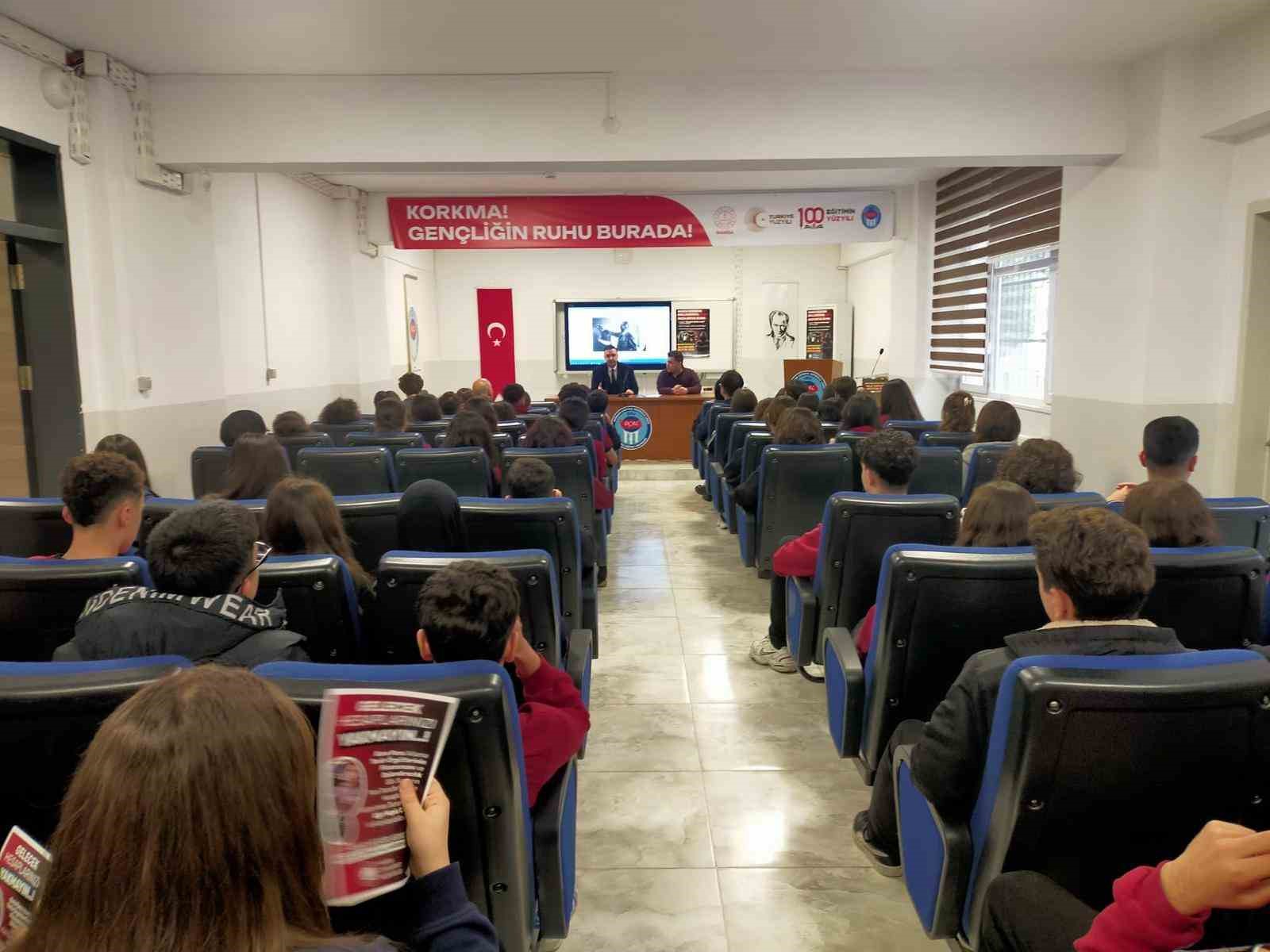 Gençlere ’Bilişim suçları’ uyarısı
