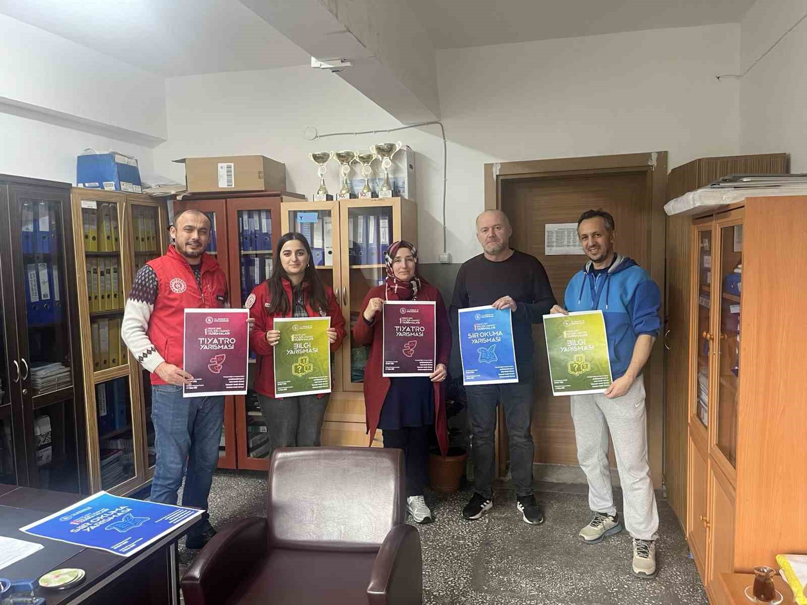 Gençlere özel etkinlikler tanıtılıyor
Gençlere özel etkinlikler tanıtılıyor