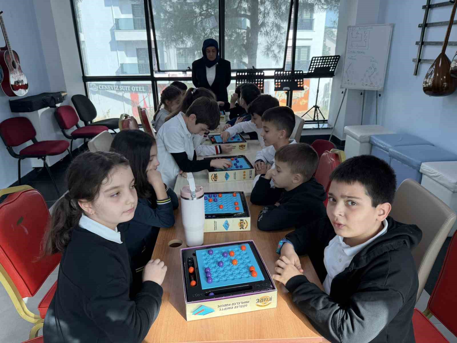 Gençlerin akıl oyunları dünyası ilgi gördü
